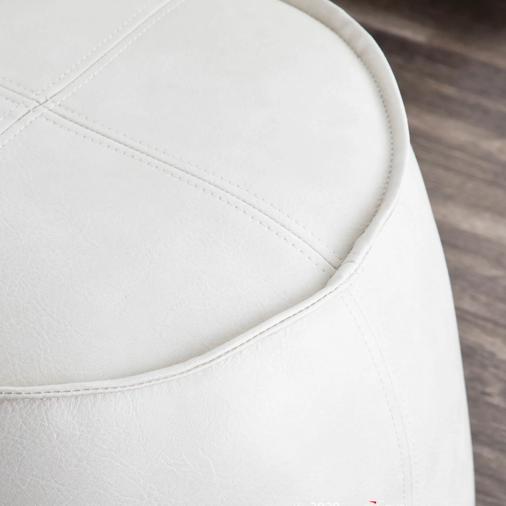Rowan Ottoman Cream Gift Selection
